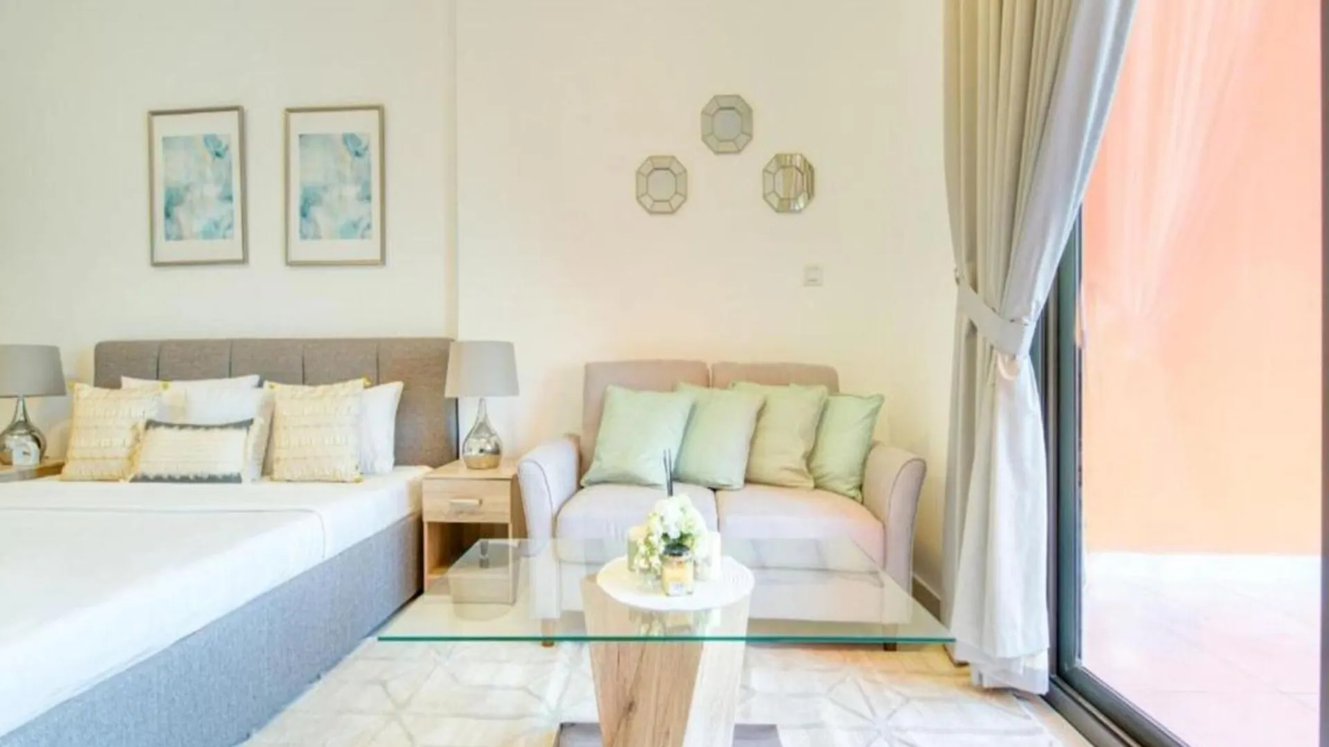 Gorgeous Posh Studio Apartments Dubai